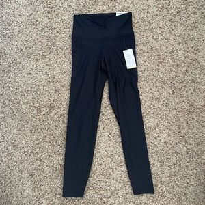 Old Navy power soft leggings w/ side pockets